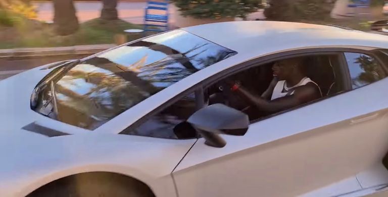 سيارة ميندي السيارة الفارهة لبنجامين ميندي لاعب مانشستر سيتي