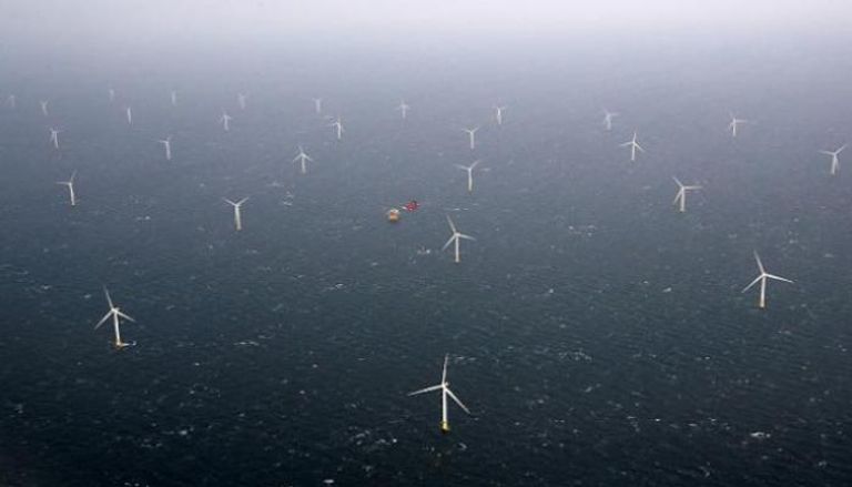 حقل بحري لإنتاج الكهرباء من الرياح في بريطانيا