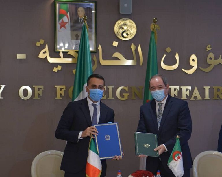 وزيرا خارجية الجزائر وإيطاليا يوقعان مذكرة الحوار الاستراتيجي بين البلدين