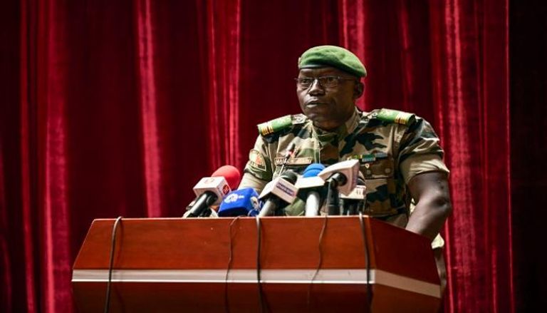 الجنرال مالك دياو المرشح لرئاسة المجلس التشريعي بمالي