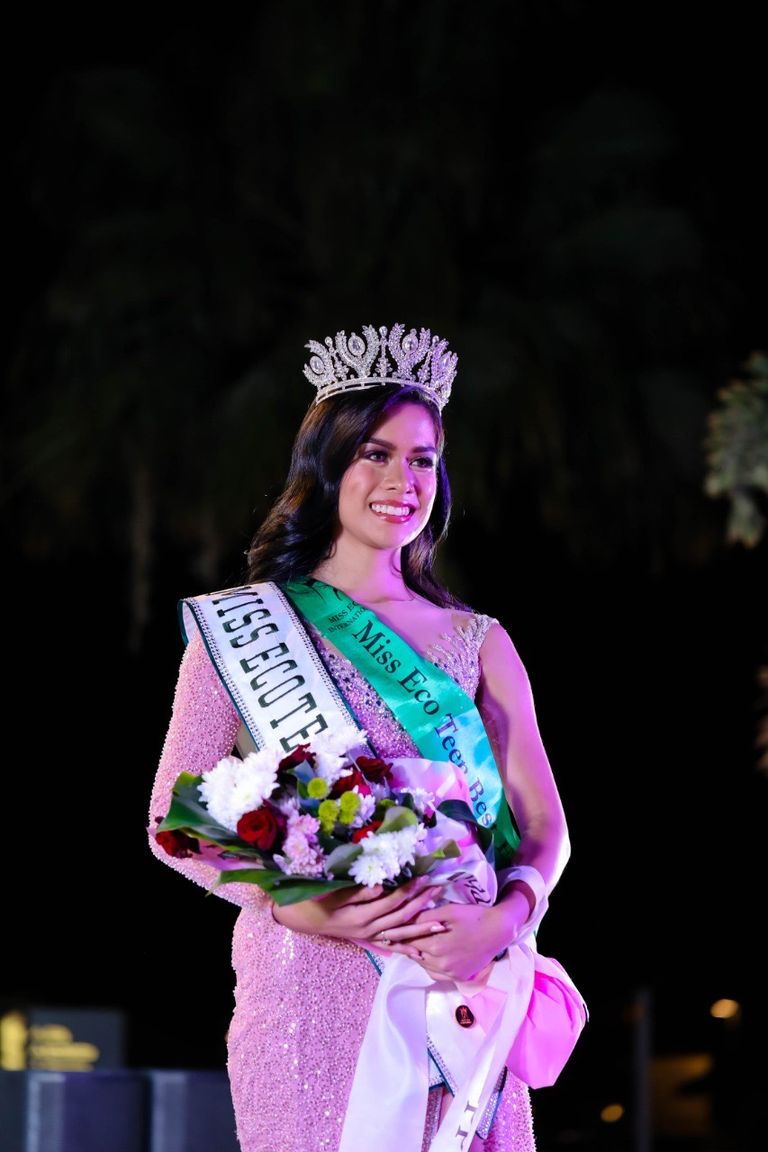 ملكة جمال الفلبين رابيا ماتيو في مسابقة "ميس إيكو" عقب حصولها على لقب ملكة جمال السياحة والبيئة 2020 ملكة جمال العالم للسياحة والبيئة للمراهقات 2020