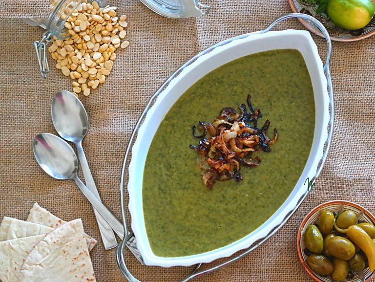 طبق بصارة بالملوخية - أرشيفية البصارة المصرية