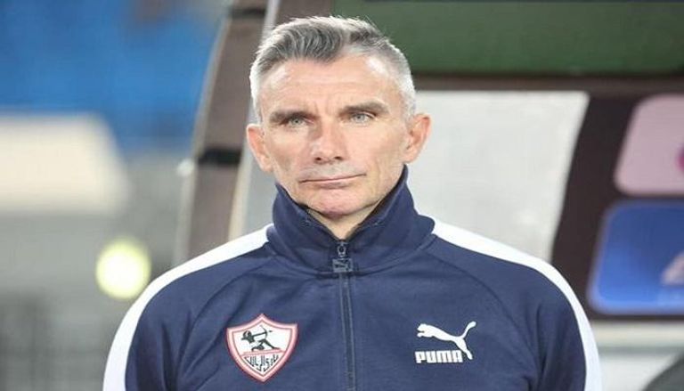 فرجاني ساسي لاعب وسط الزمالك المصري