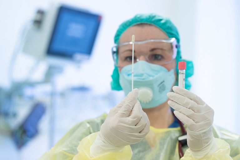 إصابات فيروس كورونا حول العالم تصل لـ67 مليونا و938 ألفا و995 إصابة