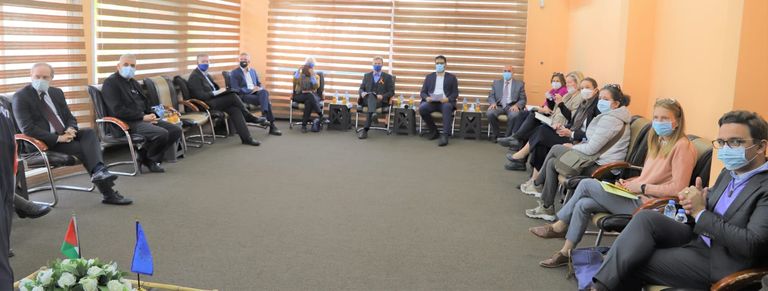 وفد الاتحاد الأوروبي يزور المشفى المخصص لمصابي كورونا