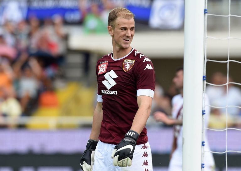 جو هارت حارس مانشستر سيتي الأسبق وتوتنهام الحالي إدجار ديفيدز نجم منتخب هولندا الأسبق