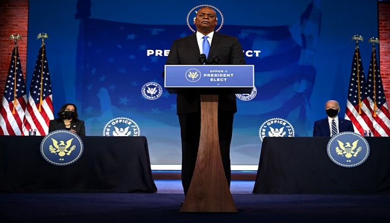 الجنرال لويد أوستن الرئيس الأمريكي المنتخب جو بايدن ووزير الدفاع الجديد الجنرال لويد أوستن