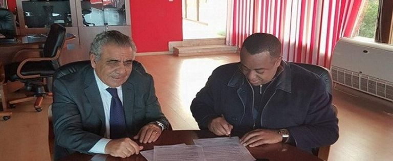 فوزي البنزرتي فوزي البنزرتي مدرب الوداد المغربي