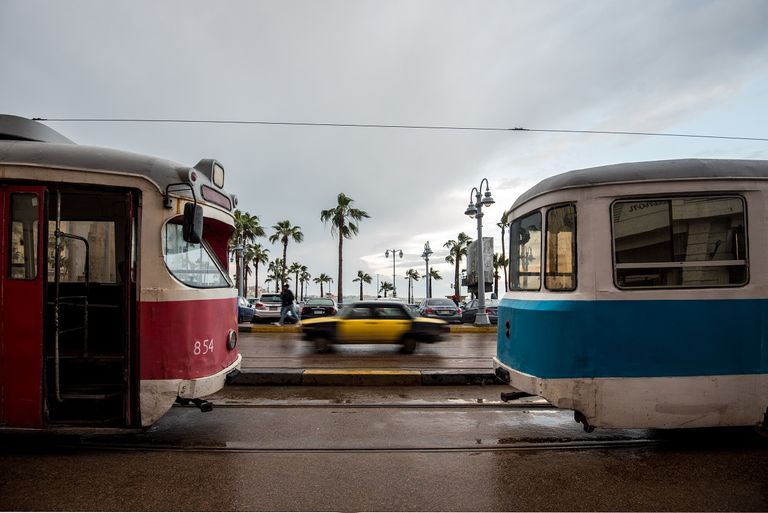 ترام يمر بمنطقة محطة الرمل