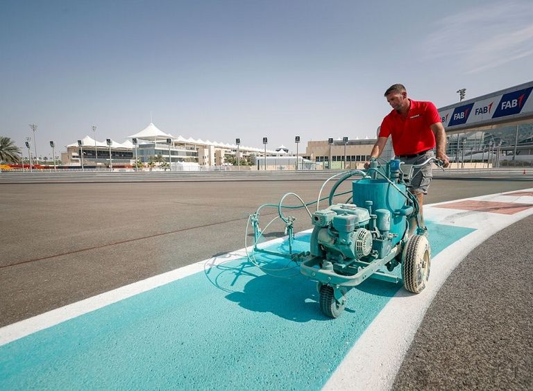 استعدادات حلبة مرسى ياس لاستقبال سباق فورمولا 1