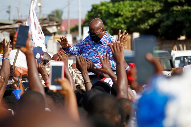 الرئيس الغاني في حملته الانتخابية