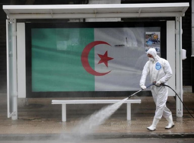 كورونا وأسعار النفط تزيد من متاعب الاقتصاد الجزائري في 2020