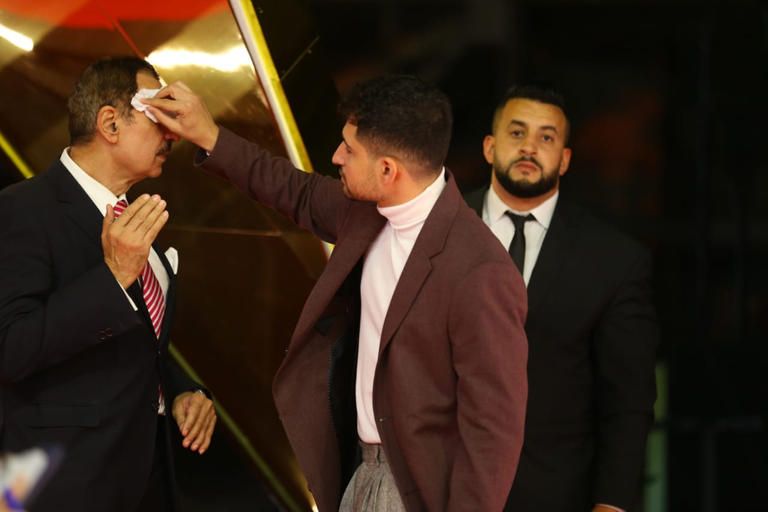 أمير المصري على السجادة الحمراء لمهرجان القاهرة السينمائي