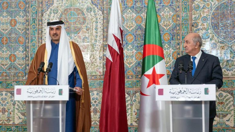 الرئيس الجزائري وتميم فضائح تجسس وتآمر تركية وقطرية كثيرة على الجزائر في 2020