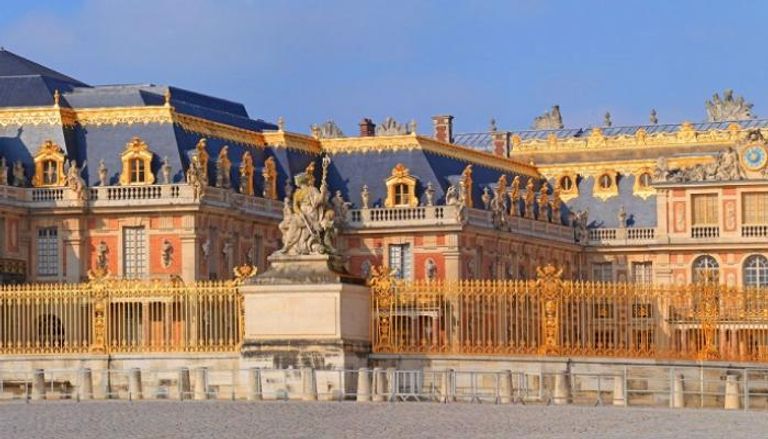 قصر فرساي جنوب باريس Versailles