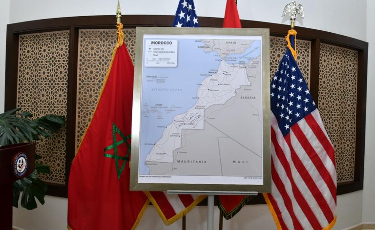 السفير الأمريكي لدى المغرب دايفيد فيشر، خلال المؤتمر بالسفارة الأمريكية