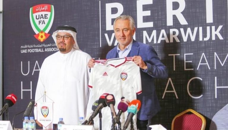 بيرت فان مارفيك مدرب منتخب الإمارات الجديد
