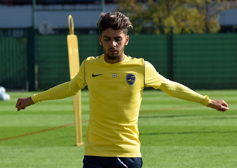 سامي فرج نجم منتخب الجزائر المنتظر