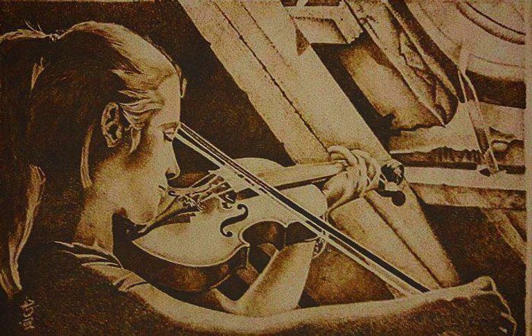 الفنان ناجي نصر يوظف خطوط النار لتشكيل لوحاته