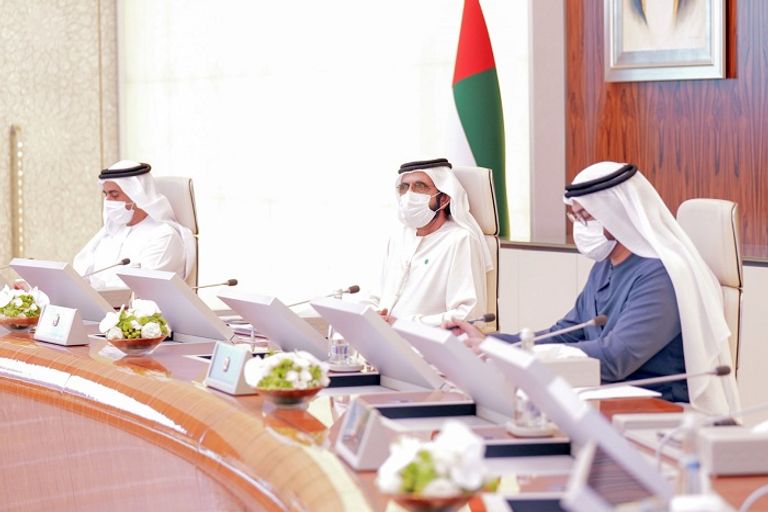 الشيخ محمد بن راشد آل مكتوم خلال اجتماع مجلس الوزراء