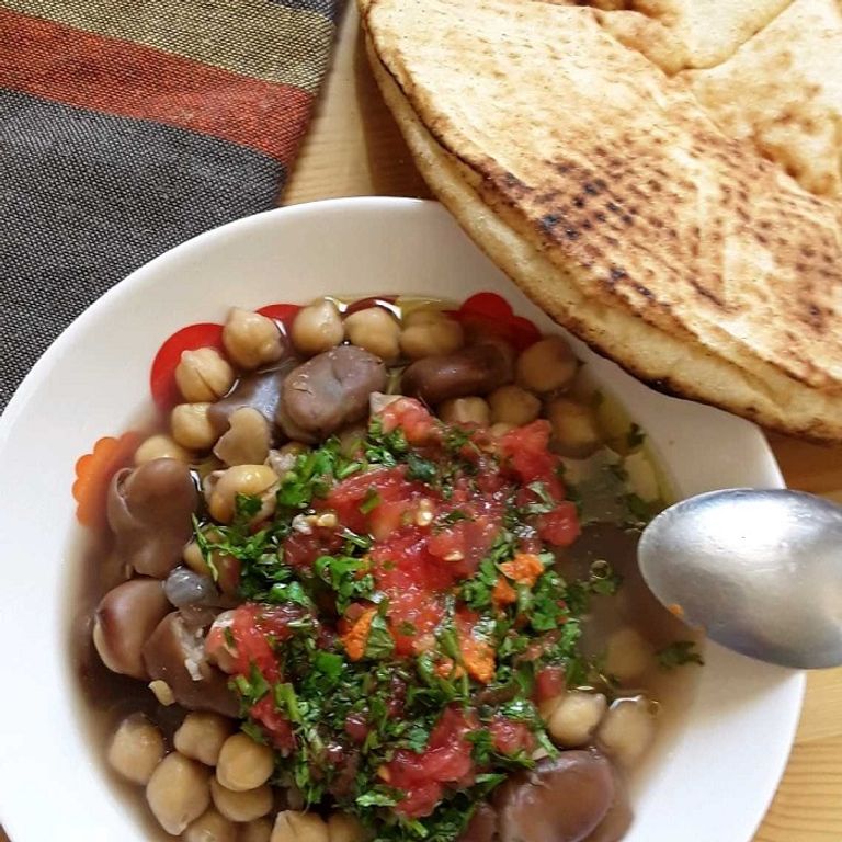 "الدوبارة" التقليدية.. أكلة الجزائريين الشعبية المفضلة في فصل الشتاء