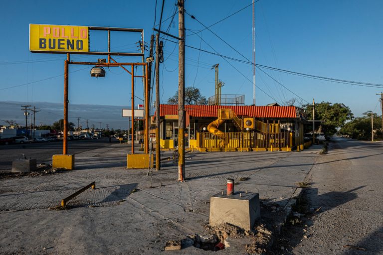 قبر الفتاة الشابة المقتولة كارين