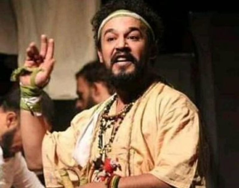 الفنان الجزائري الراحل محمد لكروت الفنان العالمي الجزائري حميد شريت المعروف بإيدير - أرشيفية