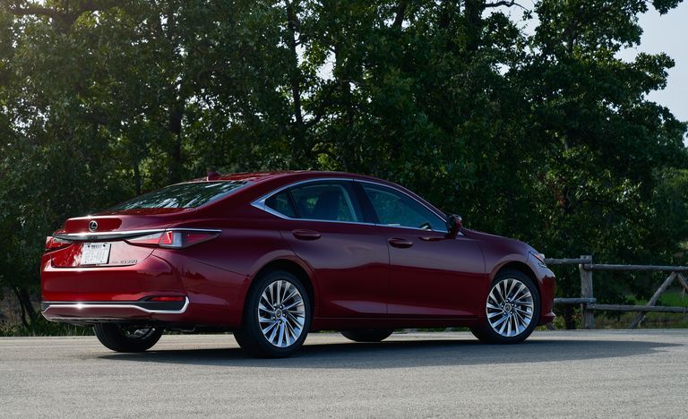 لكزس ES طراز لكزس ES