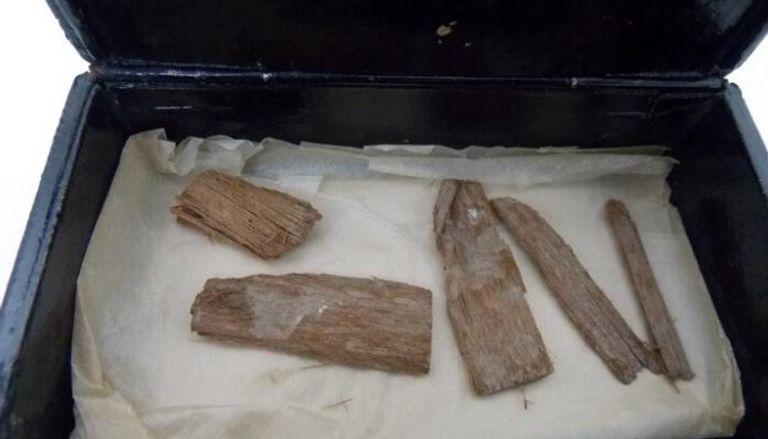 الأخشاب التي تعود للهرم الأكبر وعثر عليها بجامعة أبردين 