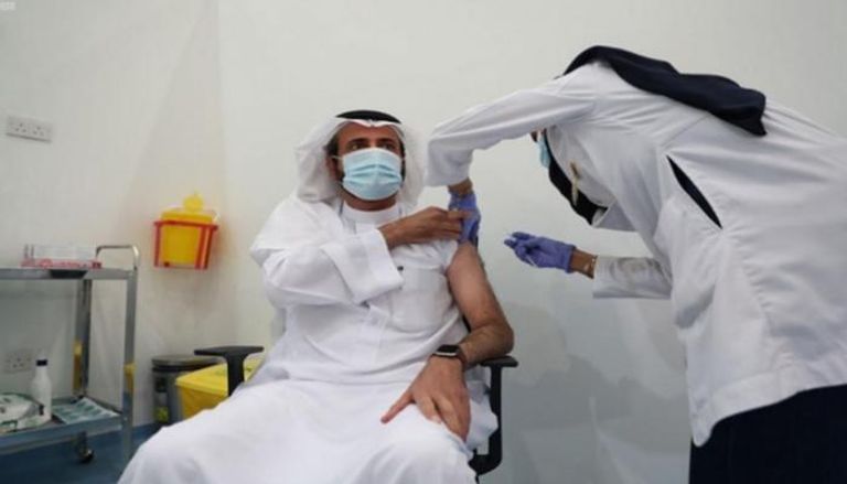 حملة التطعيم ضد كورونا بالسعودية