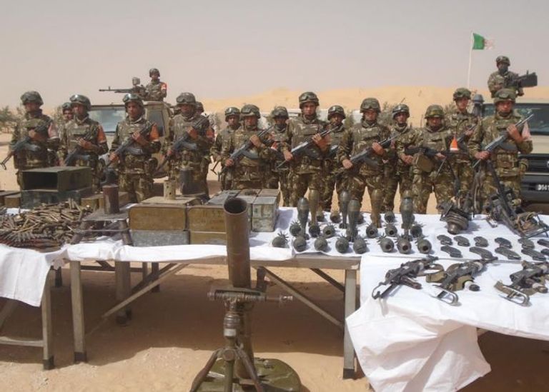 ترسانة أسلحة ضبطها الجيش الجزائري في الحدود الجنوبية مقر وزارة الدفاع الجزائرية - أرشيفية