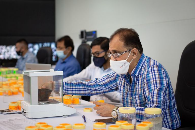 أكبر مناقصة للماس الخام في الإمارات بورصة دبي للماس تنظم أكبر مناقصة في الإمارات