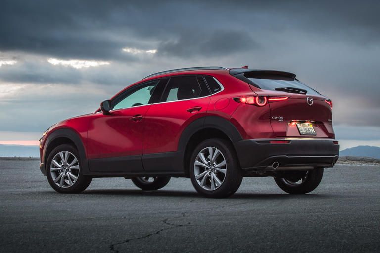 طراز هيونداي venue وطراز مازدا CX-30