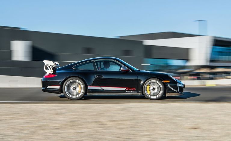 موديل 911 GT3 RS 4.0-997 موديل 911 GT3 RS 996