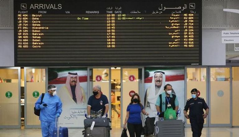 الكويت تحظر الرحلات الجوية من بريطانيا