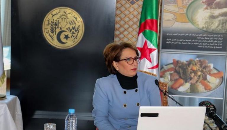 وزيرة الثقافة الجزائرية في اجتماع اليونسكو لتصنيف الكسكس تراثاً