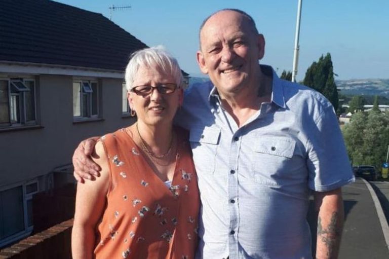 الزوجين كارل وجانيس لويس جاريث بيل