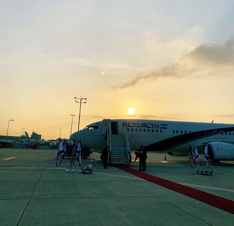  أول رحلة جوية بين تل أبيب والرباط