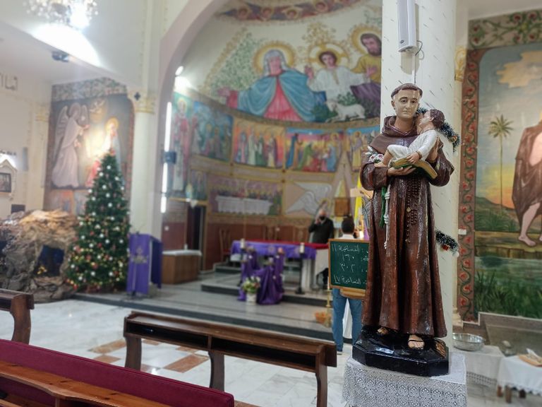 طقوس الميلاد تقتصر على صلاة المكرسين بكنيسة غزة