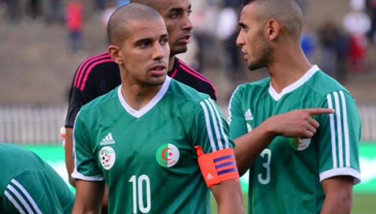 سفيان فيغولي لاعب منتخب الجزائر