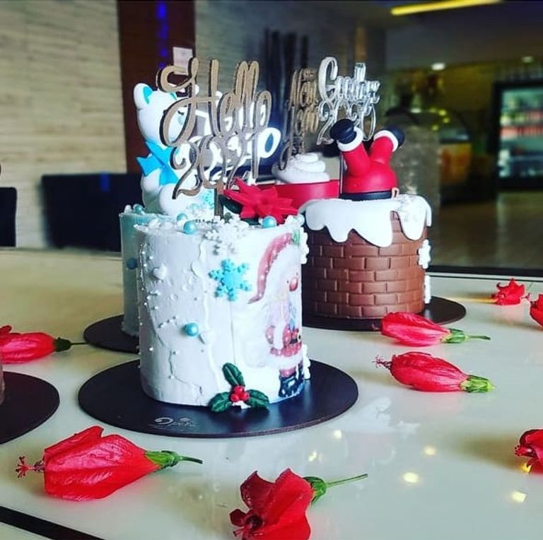 كعكة في محل أوبيرا بالجزائر العاصمة شوكولاتة جزائرية للاحتفال برأس العام - العين الإخبارية