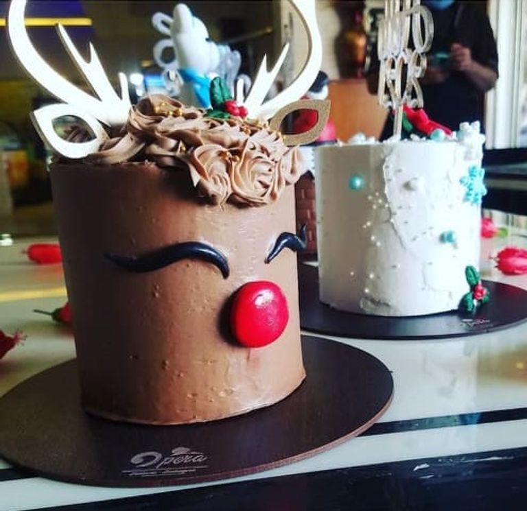 كعكة في محل أوبيرا بالجزائر العاصمة شوكولاتة جزائرية للاحتفال برأس العام - العين الإخبارية
