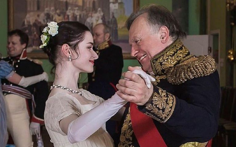 المؤرخ الروسي لحظة النطق بالحكم عليه