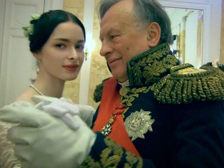 المؤرخ الروسي لحظة النطق بالحكم عليه