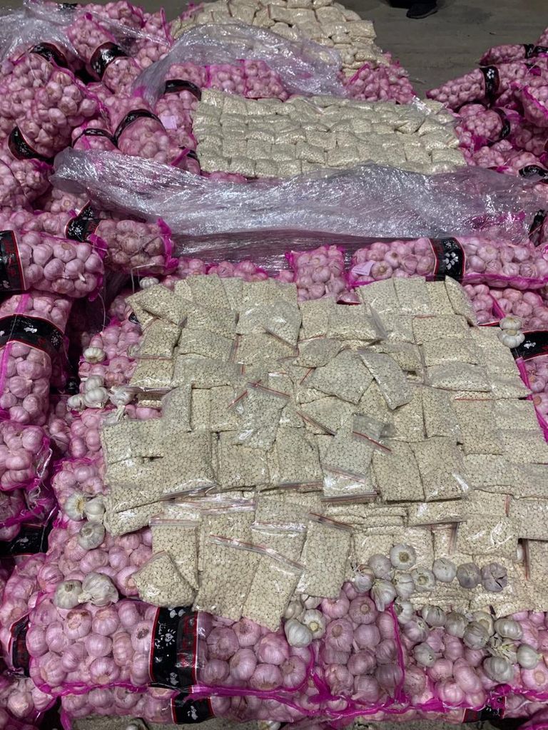 جانب من شحنة الأقراص المخدرة المضبوطة بالسعودية