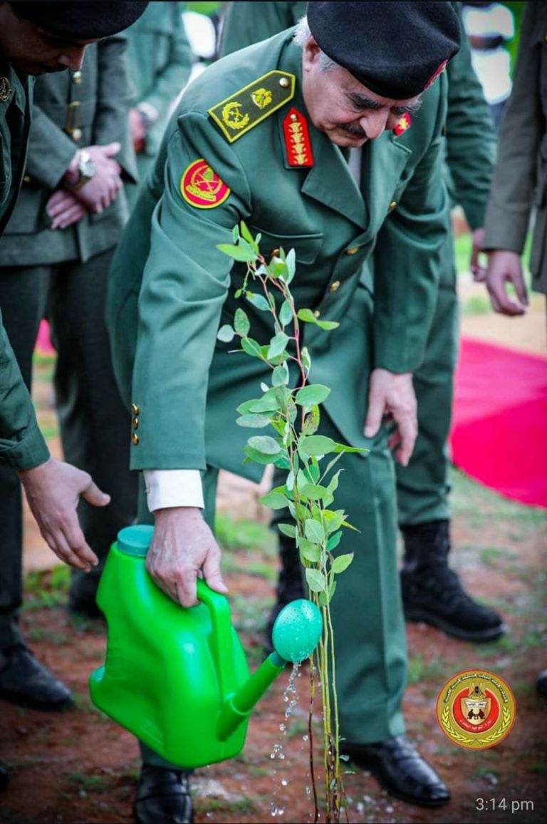 المشير حفتر يفتتح مشروع التشجير