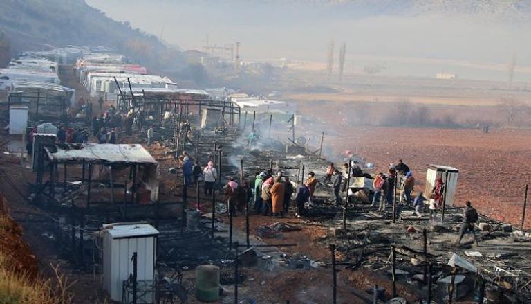 حريق بمخيمات اللاجئين السوريين - أرشيفية