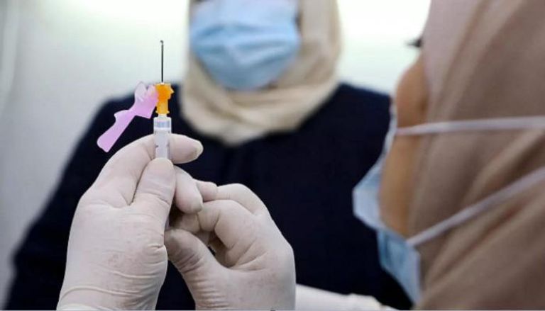 انطلاق حملة التطعيم الفعلية ضد كورونا في الكويت