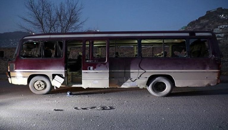  الحافلة التي تعرضت للانفجار بالعاصمة كابول