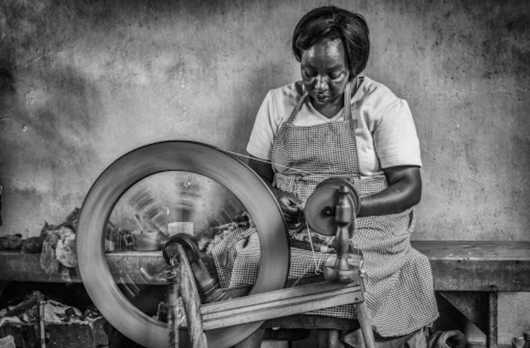 الإمارات تدعم مشروع تمكين نحو 300 امرأة مهنياً واقتصادياً في كينيا